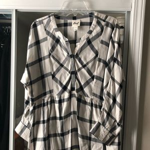 Led Luxe Essential denim Maternity Shirt